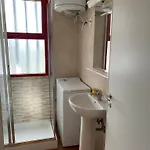 In Con Piscina Apartman