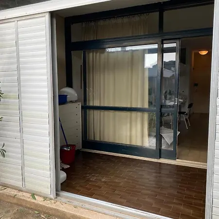 Bilocale A Con Piscina Apartamento *