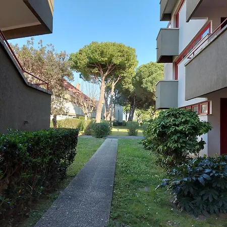 Bilocale A Con Piscina *