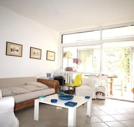 Bilocale A Con Piscina Apartamento